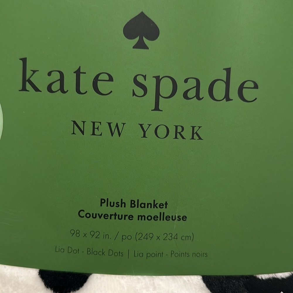 NWT Kate Spade plush blanket Queen/Full dots RARE - Picture 2 of 6